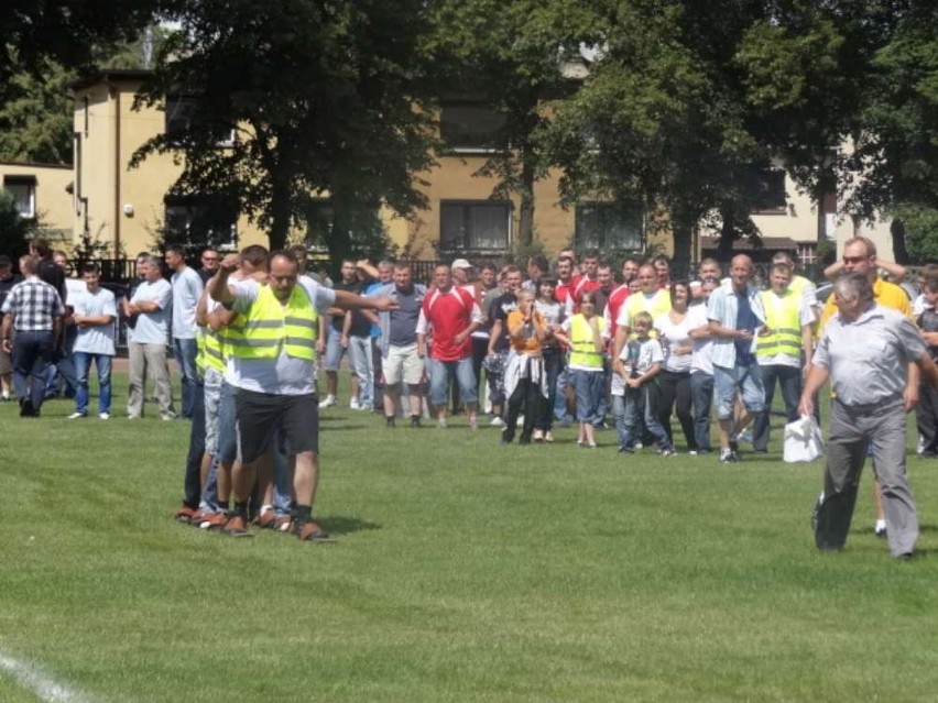 Pleszew - Sportowe zmagania sołectw na stadionie