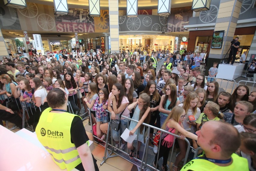 Katowice: Najpopularniejsi snapchaterzy spotkali się ze swoimi fanami w Silesia City Center