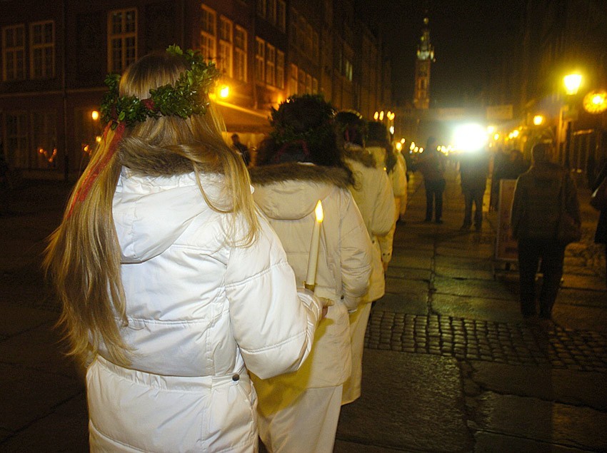 Gdańsk: Orszak św. Łucji na Długim Targu - zobacz zdjęcia