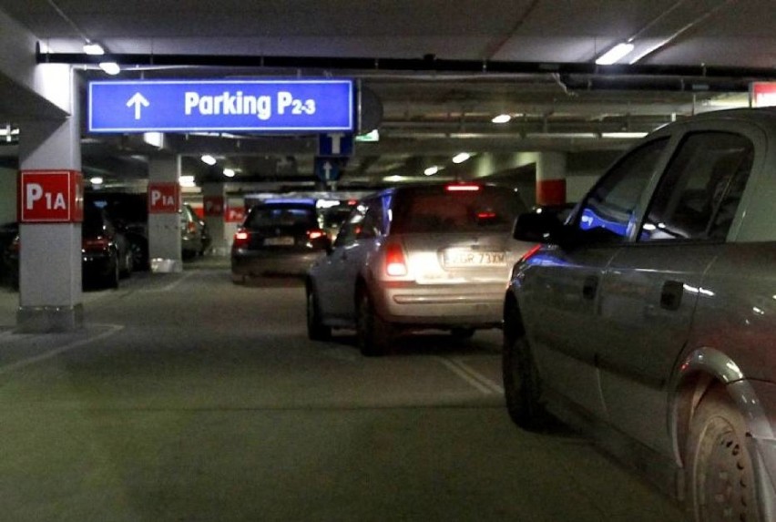 Wyprzedaże w Szczecinie to także utrudnienia na parkingach