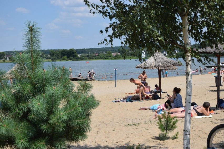 Plaża przy zalewie w Kraśniku

Jest tutaj nie tylko plaża!...