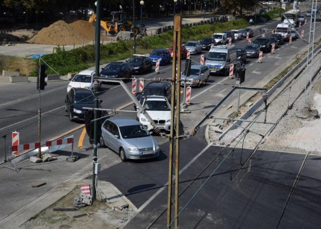 Marynarska do remontu. Rok bez tramwajów, zwężone drogi. Czy kierowcy utkną w korkach?