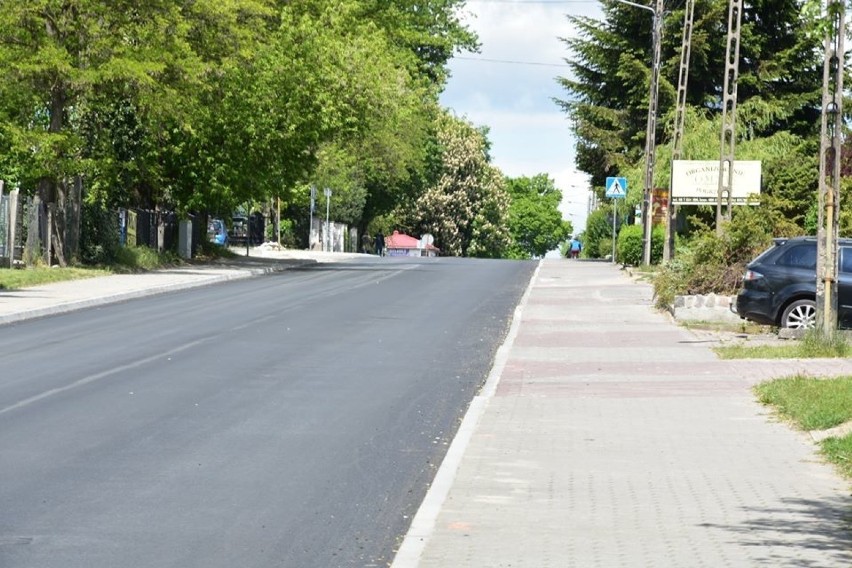 Na ul. Żwirowej trwały prace nad ułożeniem kanalizacji...