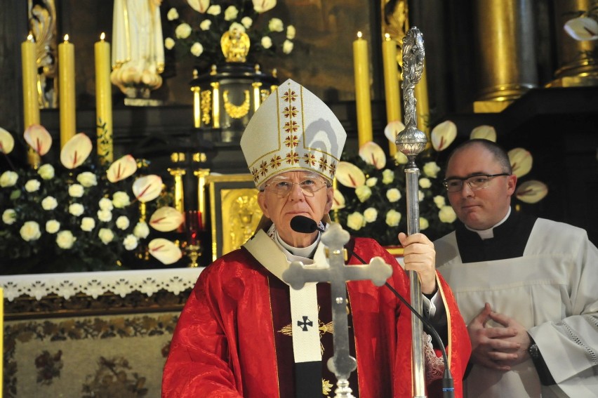 Kraków. Sakrament wtajemniczenia w parafii św. Krzyża