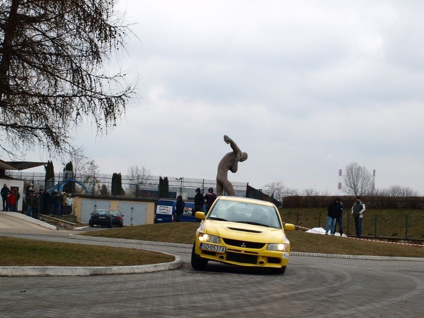 20 Będziński Rally Sprint 2013 [WIDEO]. Wyścigi samochodowe w cetrum miasta