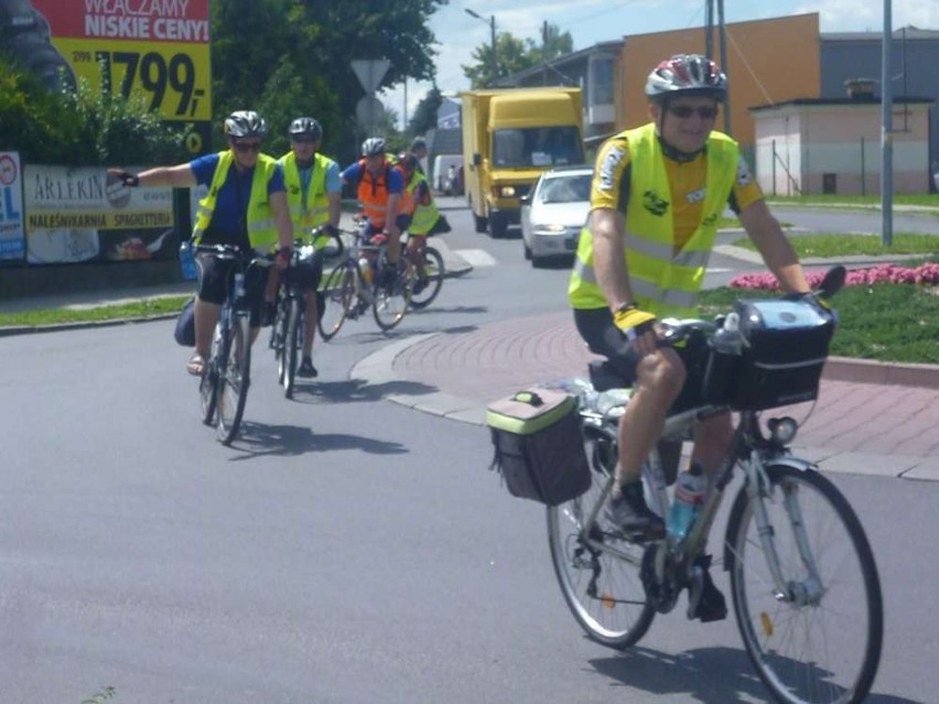 Pielgrzymka rowerowa na Jasną Górę przejechała przez Chodzież [ZDJĘCIA]