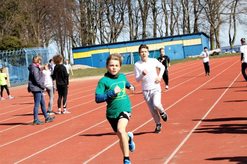 Wiosenne Biegi Przełajowe Ziemi Puckiej- marzec 2019. Młodzi biegacze walczyli o medale [galeria zdjęć]