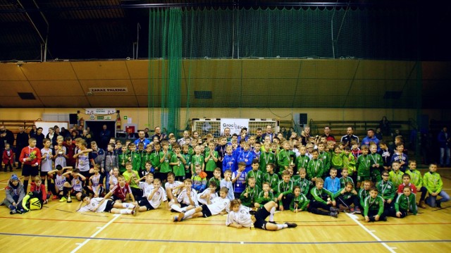 Po raz pierwszy Klub Sportowy „Grocholice” 2007-2008 był współorganizatorem dużego turnieju Grocholice Cup 2018 w którym udział wzięło aż czternaście drużyn.