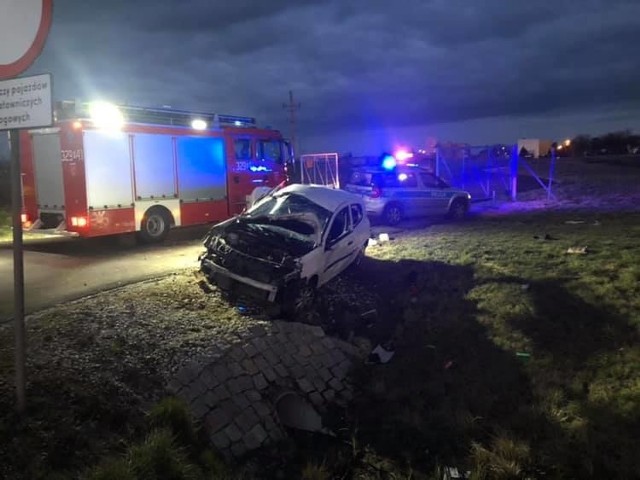 W poniedziałek, 18 marca, około godziny 17 na S5 pod Poznaniem doszło do śmiertelnego wypadku. Zginął około 30-letni mężczyzna. Przejdź dalej i sprawdź szczegóły --->