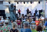Gary Moore Tribute Band na letniej scenie Kieleckiego Centrum Kultury. Artysta wprowadził gości w niezwykły nastrój [ZDJĘCIA, FILM]