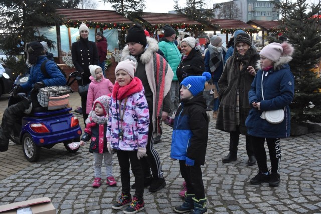 Ubiegłoroczny Jarmark Bożonarodzeniowy cieszył się dużym powodzeniem u starachowiczan.