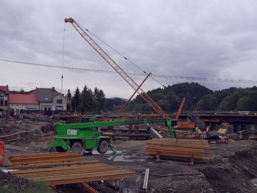 ZDW Katowice: Budowa mostu na Sole w Żywcu najprawdopodobniej nie zakończy się w terminie [FOTO]