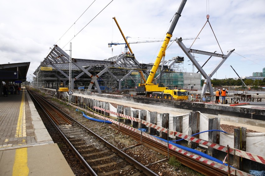 Warszawa Zachodnia. W przyszłym roku oddane zostaną nowe perony. Prace skomplikowane, ale wykonawca liczy na pogodę