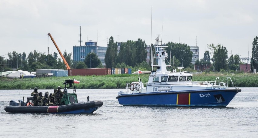 Straż Graniczna prowadzi kontrole na Zatoce Gdańskiej oraz...