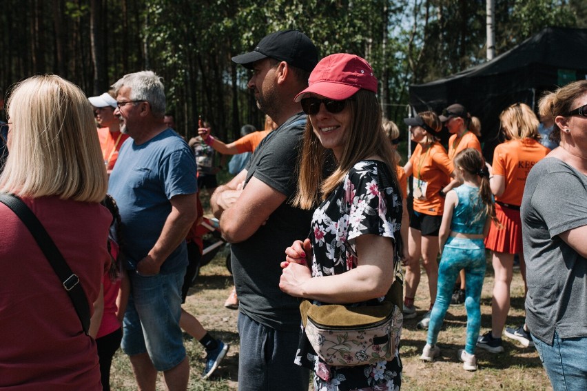 Bieg charytatywny dla Stasia w Dąbrówce Leśnej. Przyszły tłumy by pomóc chłopcu [ZDJĘCIA CZ.2 I VIDEO]