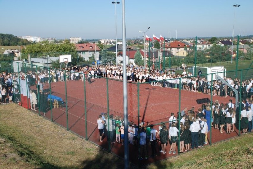 Rozpoczęcie roku szkolnego 2016/2017 w Miejskim Zespole Szkół  w Radziejowie