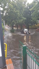 Ulewa w Toruniu. Zobaczcie, ile miejsc zostało już zalanych! [ZDJĘCIA]