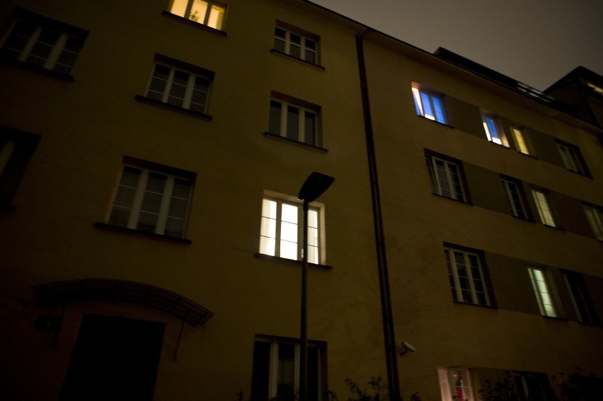 Kraków. Ciemności spowiły ulice Galla, nie działają latarnie [GALERIA]