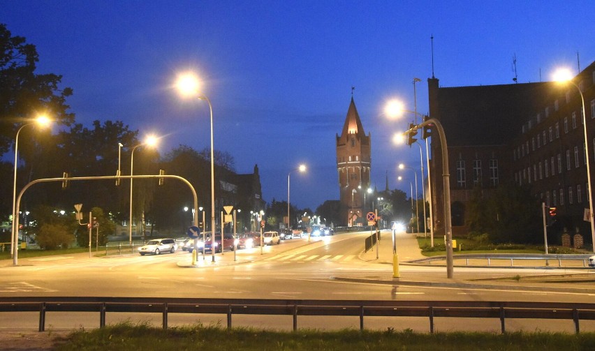 Malbork. Aleja Rodła to nazwa pochodząca z epoki PRL. Wówczas wyznaczono przebieg ulicy. Gdzie się kończy i zaczyna? Rozwiązaliśmy zagadkę