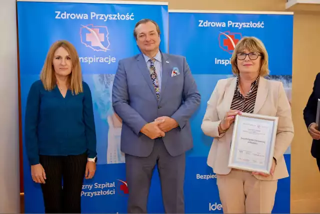 Nagrodę osobiście odebrała dyrektor Zakładu Opieki Zdrowotnej  w Kłodzku, Jadwiga Radziejewska