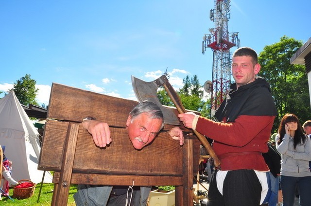 Piknik Rycerski na Górze Parkowej w Krynicy Zdrój z Miss Polski 2012 [ZOBACZ ZDJĘCIA]