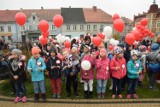 Skarszewy. Biało-czerwona parada ulicami miasta. Mieszkańcy świętują odzyskanie niepodległości przez Polskę ZDJĘCIA