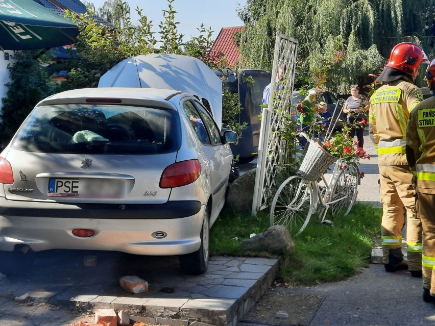 Wypadek z udziałem dwóch samochodów osobowych w Żabnie! To kolejne zdarzenie na drogach w gminie Brodnica