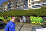 Graffiti z DiCaprio na Winnicy. Mural szpeci czy zdobi to miejsce? [ZDJĘCIA]