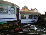 Wykolejenie pociągu w Lęborku. Dwie osoby nie żyją, 25 rannych [zdjęcia, wideo]