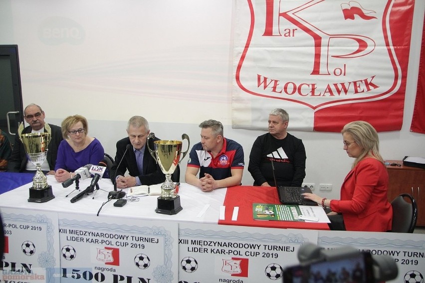 Losowanie grup przed turniejem Lider KarPol Cup Włocławek...