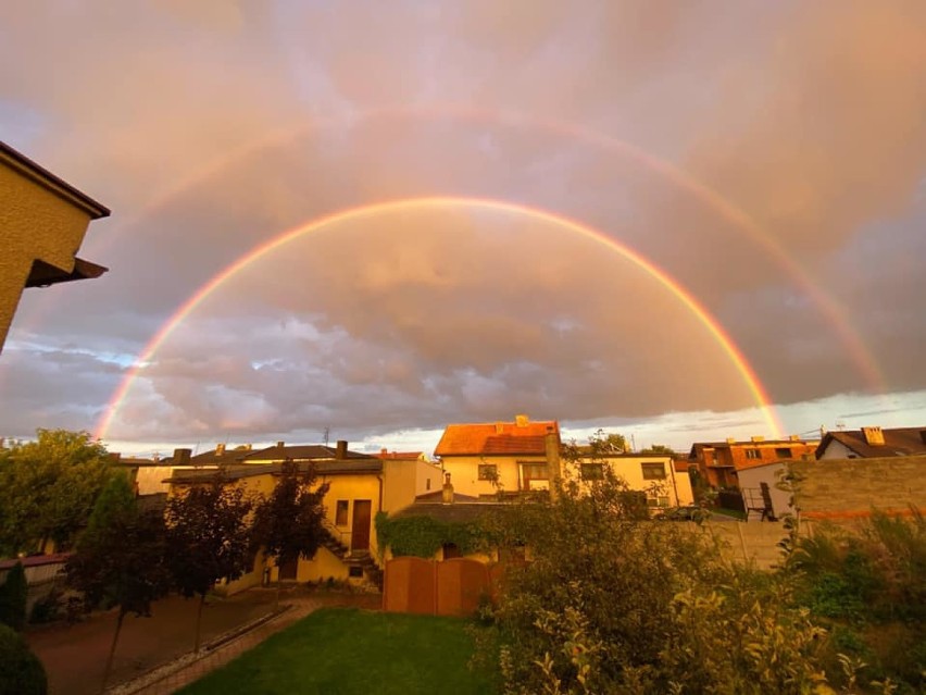 Tęcza nad Pleszewem i powiatem pleszewskim. Piękne zdjęcia naszych czytelników [GALERIA]