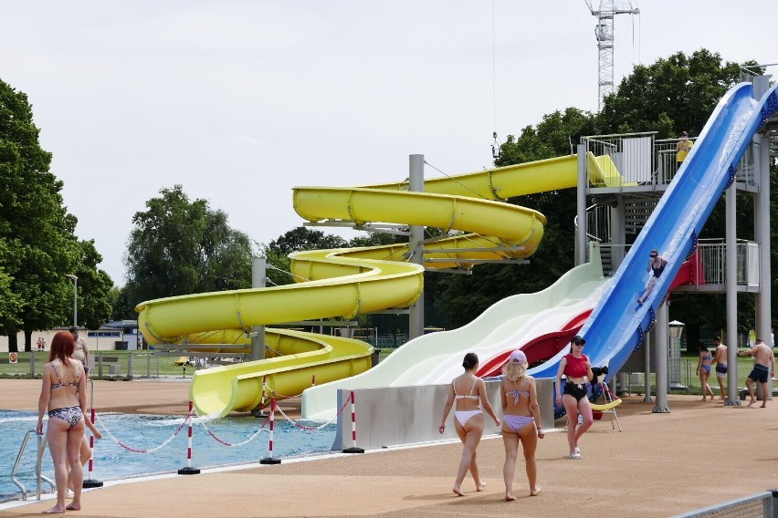 Początek sezonu 2023 na otwartych kąpieliskach w Warszawie....