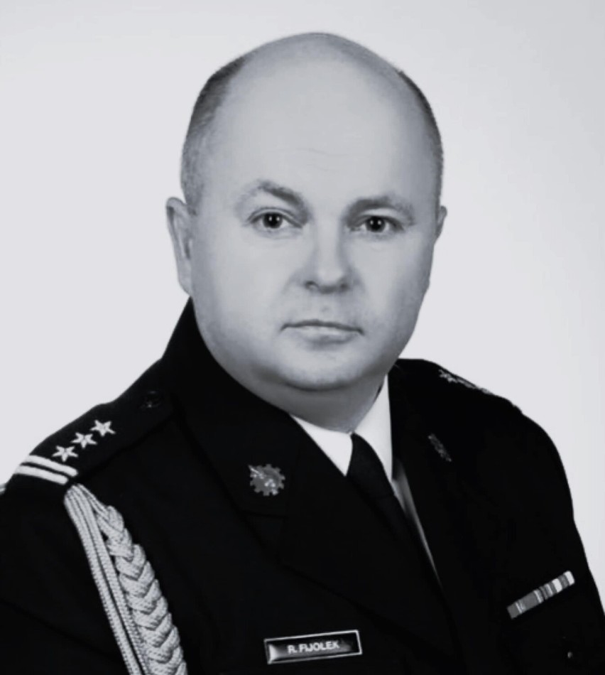 Zmarł nagle Radosław Fijołek, komendant PSP w Jeleniej Górze. Dla uczczenia jego pamięci została włączone syreny alarmowe