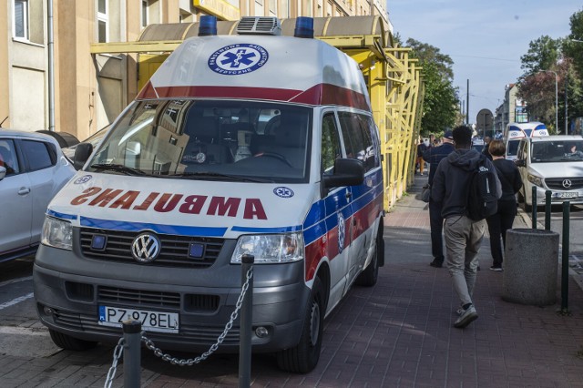 Wraz z nieobecnościami w pogotowiu poznańskim, w poniedziałek na terenie całej Wielkopolski nie działało 15 zespołów ratowniczych.