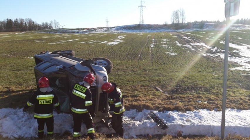 Wypadek w Polanach. Zderzyły się dwa samochody