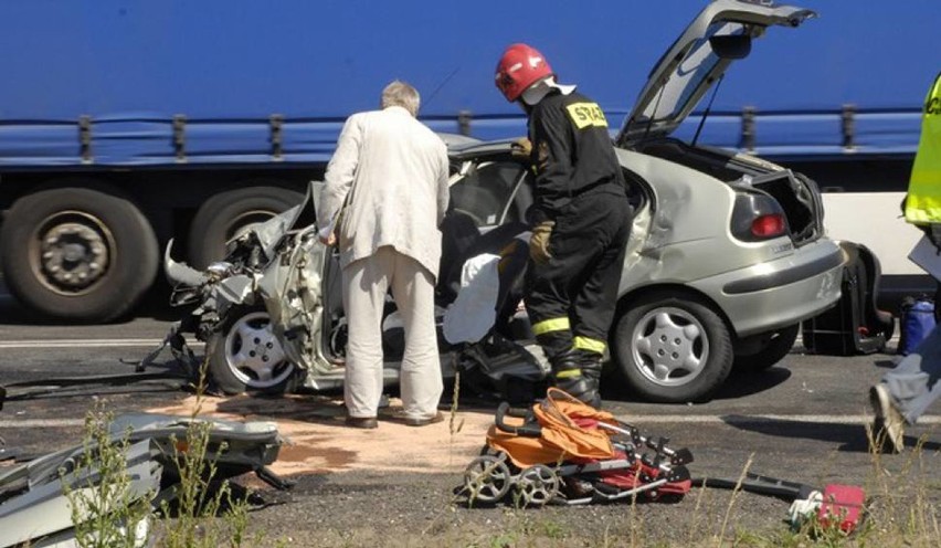 Śmiertelny wypadek samochodowy w Pogorzelicach...