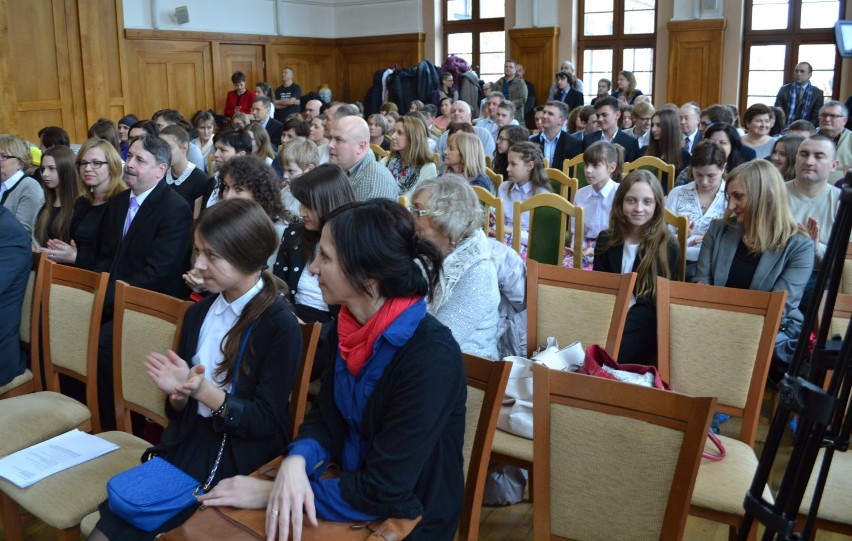 Stypendia burmistrza Malborka na 2015 rok dla najlepszych uczniów [ZDJĘCIA, LISTA]