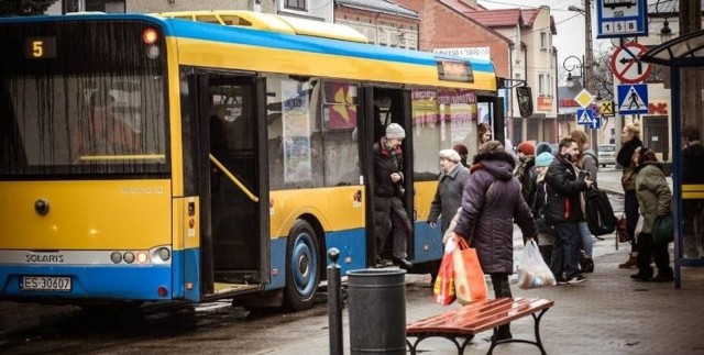 Temat bezpłatnej komunikacji miejskiej wrócił na forum skierniewickiego samorządu