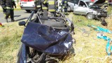 Wypadek pod Dobrzyniewem: śmigłowiec zabrał kierowcę do szpitala