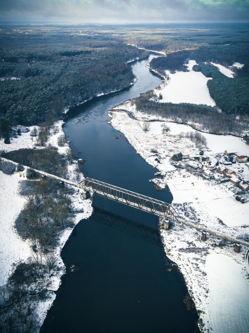 Obrzycko i okolice śniegiem otulone. Te zdjęcia są zjawiskowe! [GALERIA]