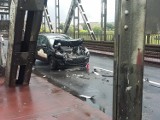 Wypadek na moście w Grudziądzu. Tworzyły się duże korki [zdjęcia, wideo]