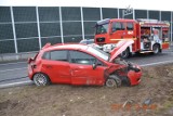 Wypadek na A4. Zderzenie ciężarówki i osobówki [NOWE WIDEO, ZDJĘCIA]