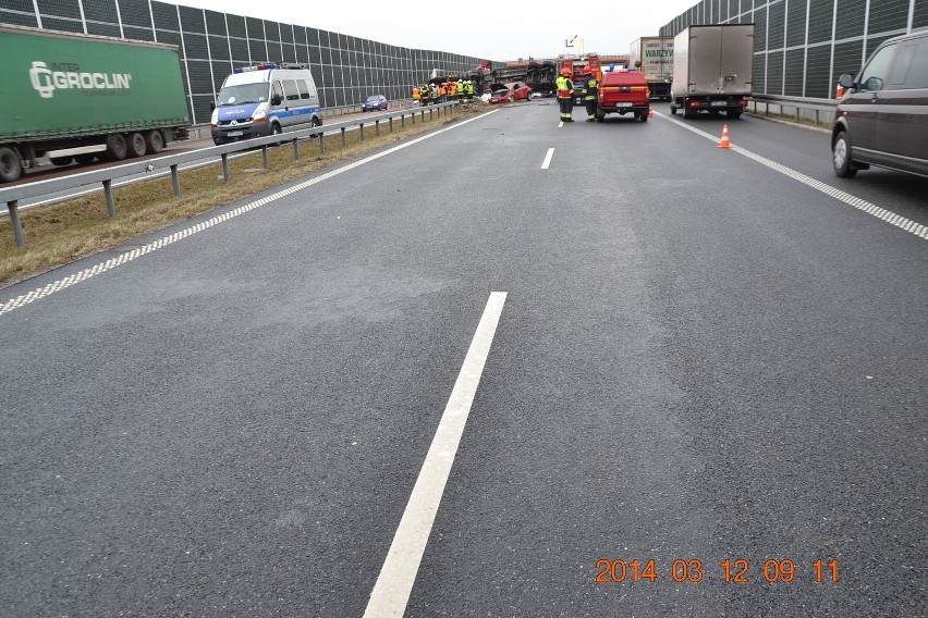 Wypadek na A4 koło miejscowości Biadoliny Radłowskie.