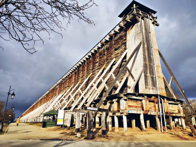 Punkty hotspot rozmieszczone są w kilkunastu lokalizacjach. M.in. na tężni nr 1