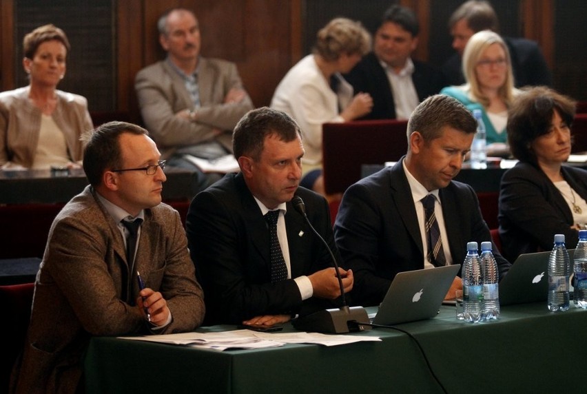 Sesja Rady Miasta Sopotu ws. uchwały w sprawie wprowadzenia nowej metody poboru opłat za śmieci