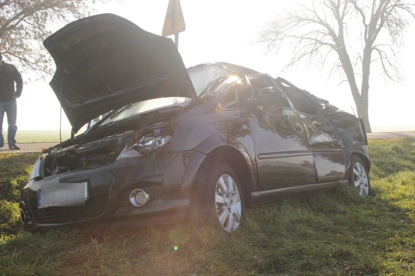 Wypadek na drodze krajowej nr 60 w Lesznie