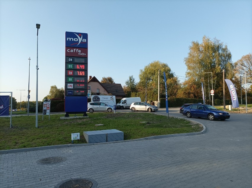 Stacja Paliw Moya w Mysłowicach....