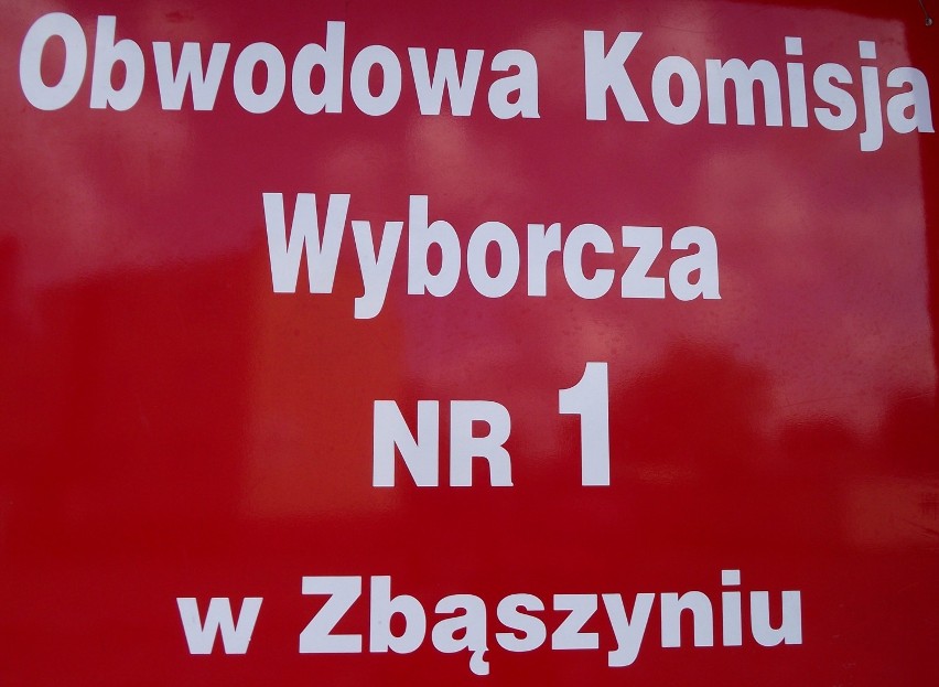 Zbąszyń. Spełniają patriotyczny obowiązek wobec swojej ojczyzny - wybory prezydenckie 2015