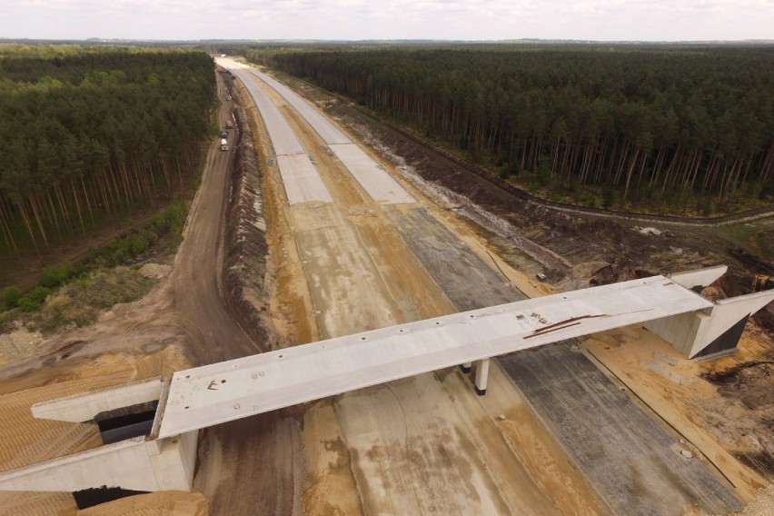 Budowa autostrady A1 od Pyrzowic do Częstochowy

To jedna z...