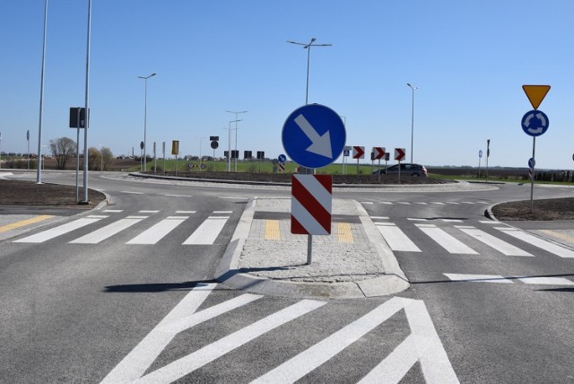 Rondo na skrzyżowaniu ulic Szymborskiej i Miechowickiej w Inowrocławiu jest już przejezdne